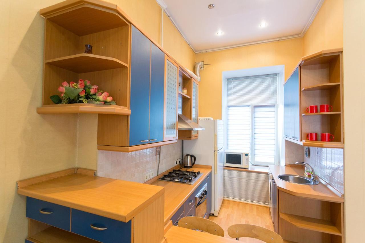 Central Area Apartments キエフ エクステリア 写真