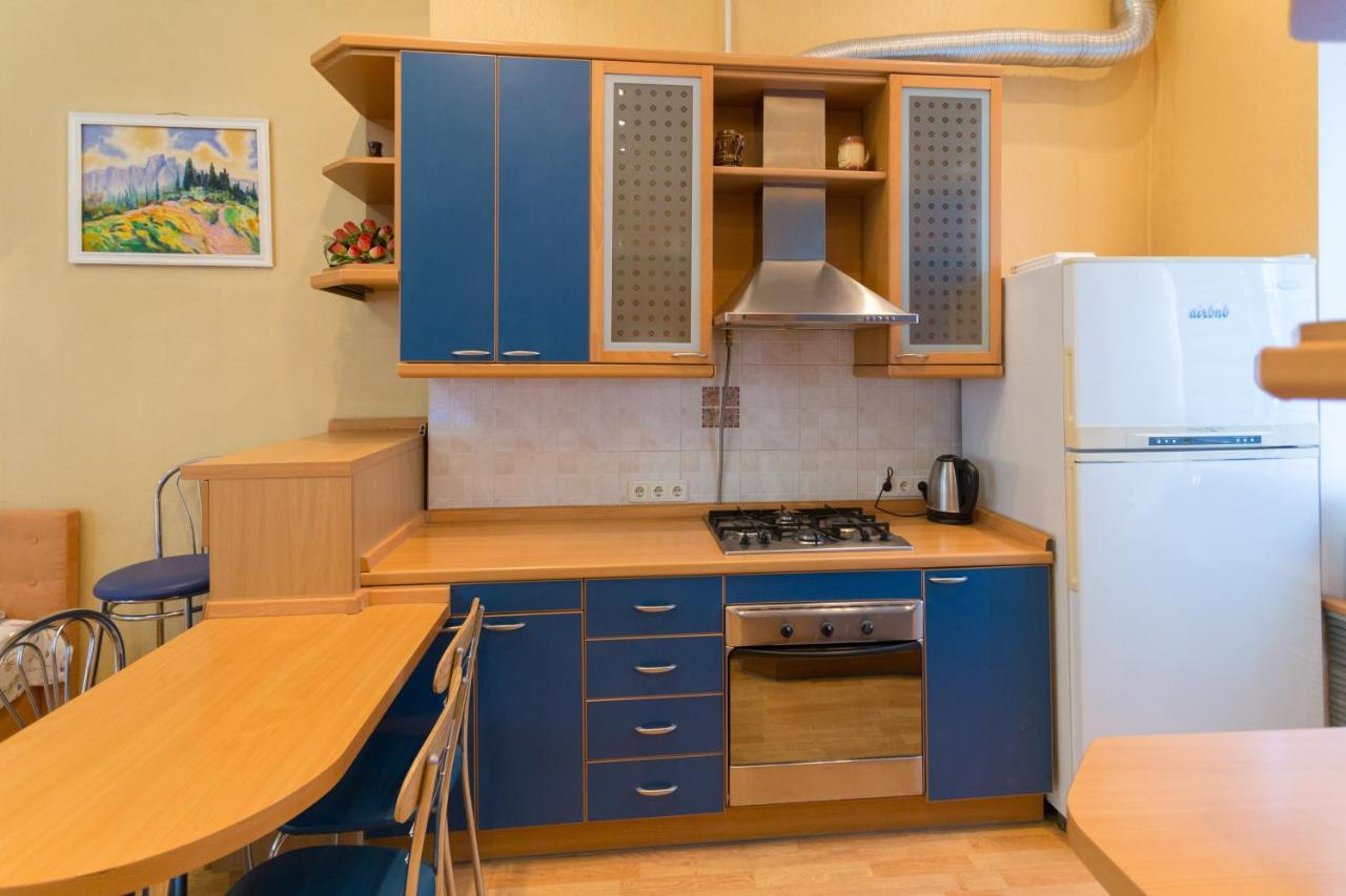 Central Area Apartments キエフ エクステリア 写真