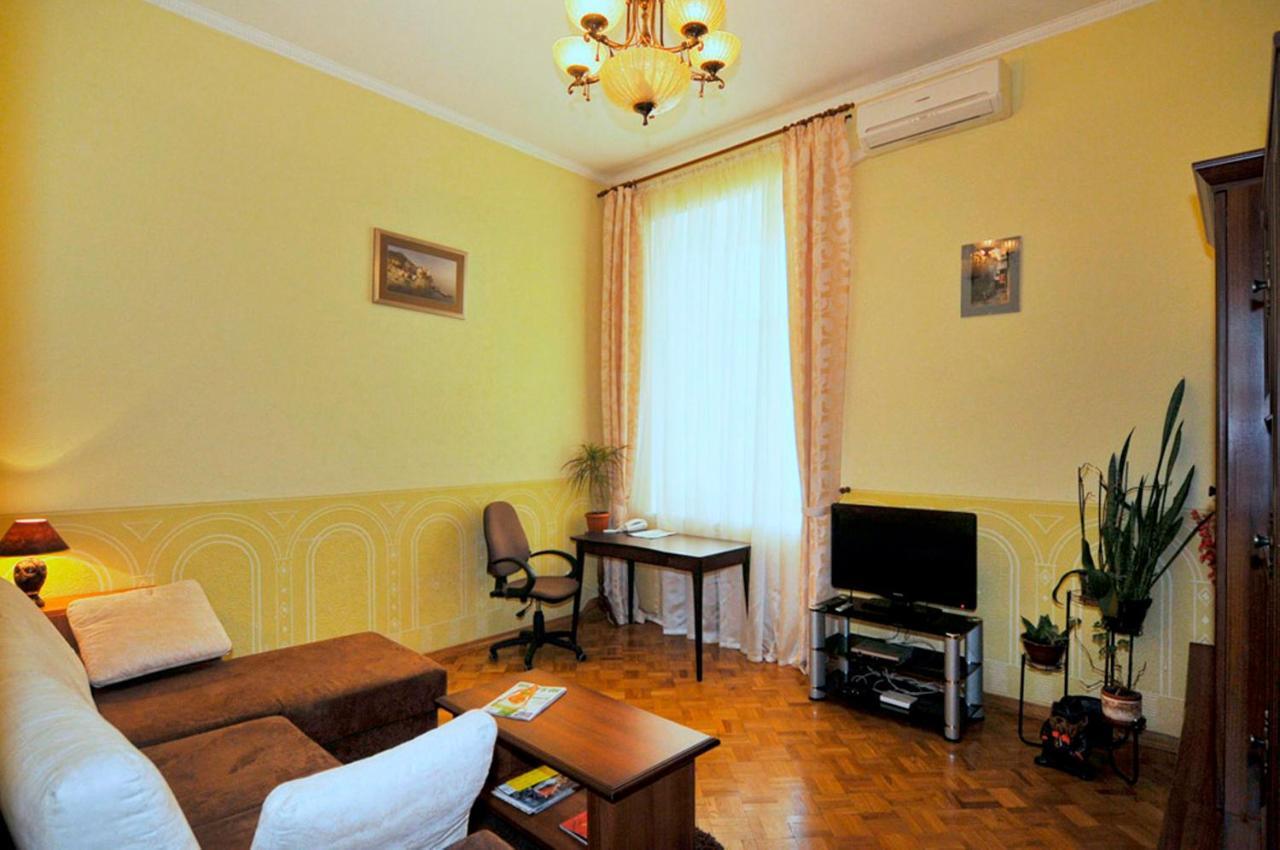 Central Area Apartments キエフ エクステリア 写真