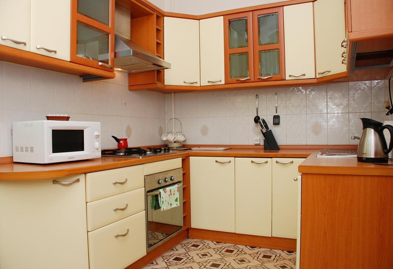 Central Area Apartments キエフ エクステリア 写真