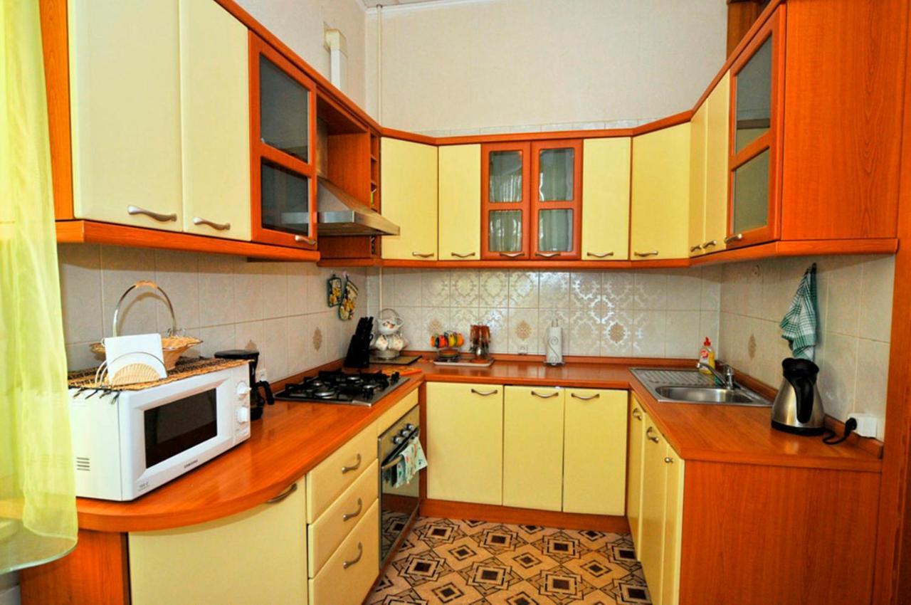 Central Area Apartments キエフ エクステリア 写真